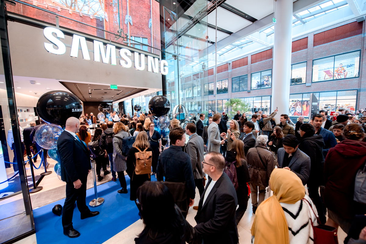 IJver Beschrijven haakje Mogelijk meerdere Samsung-winkels in Nederland - Emerce